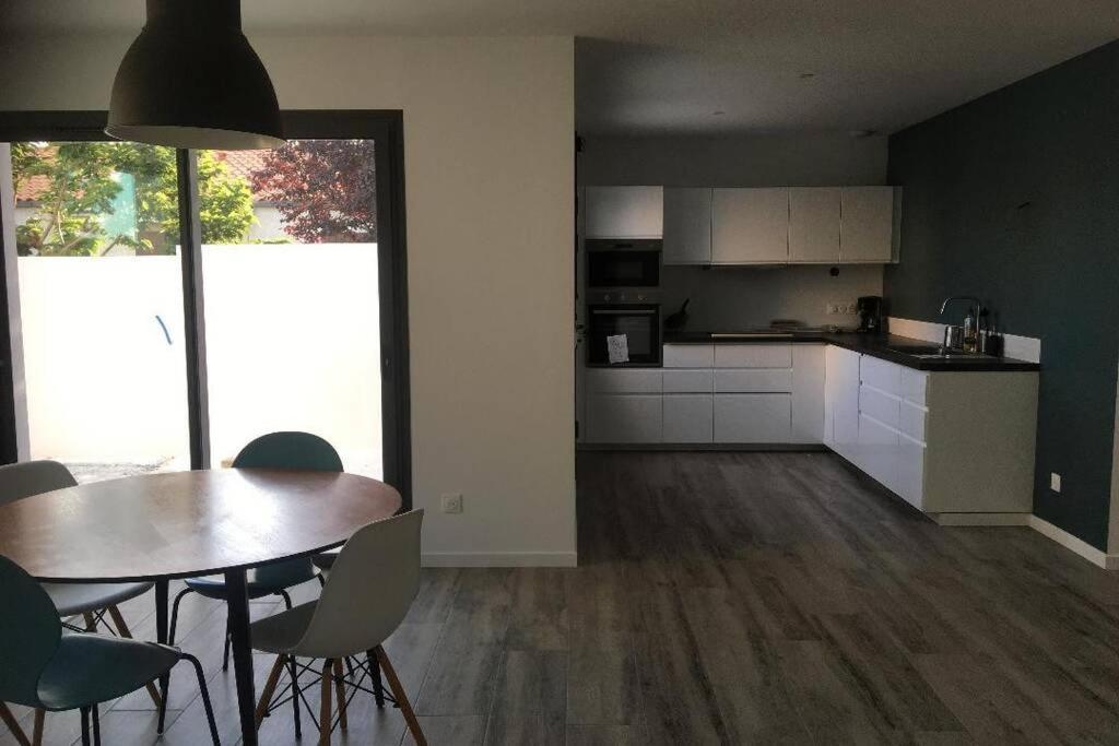 Casa de Férias Aux Portes De La Rochelle - Un Air De Campagne Au Bord De Marsilly (Charente-Maritime)